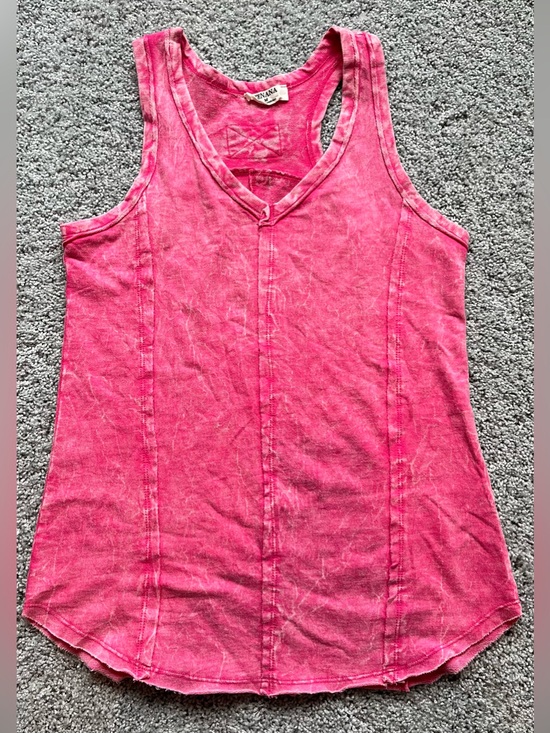 Zenana Outfitters Tops - Zenana Outfitters Hot Pink V-Neck Tank Top